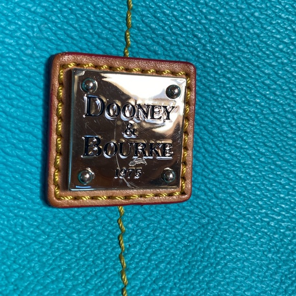 Dooney & Bourne 1975 stamped handbag. - Picture 6 of 7